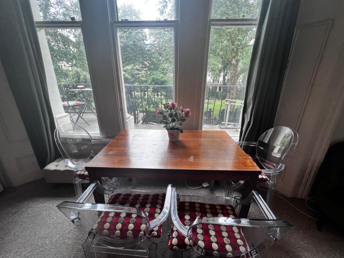 Hyde Park Studio Has Private Balcony With Tranquil Garden View London Exterior foto